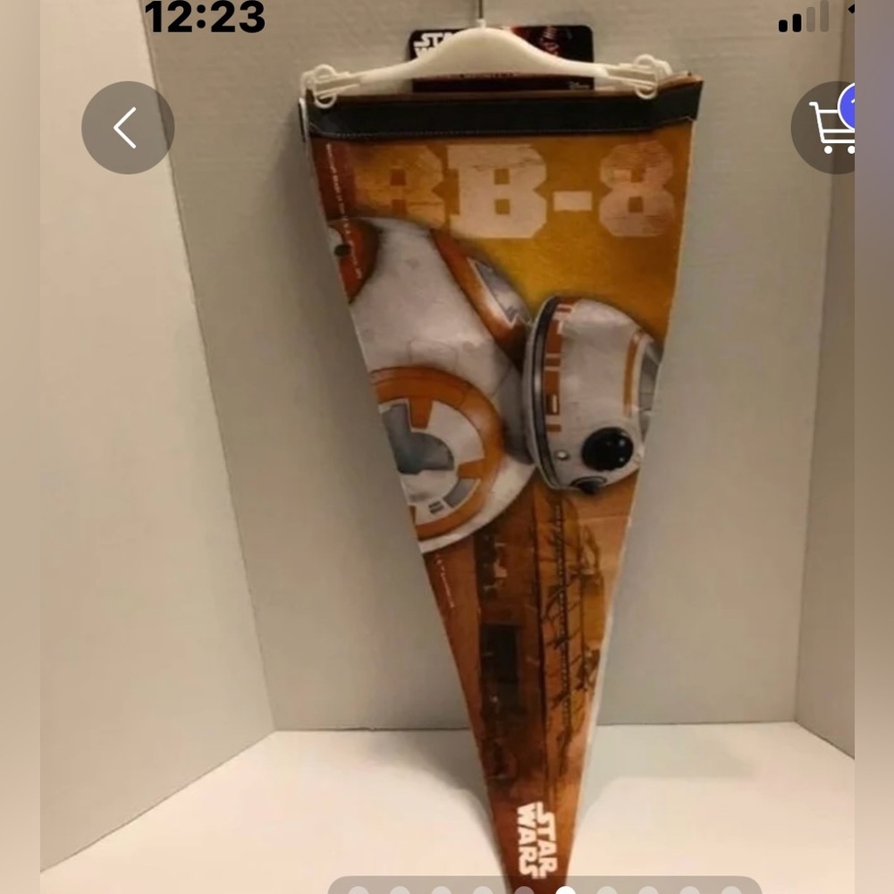 New Disneys (2) awesome Star-wars pennants/ banners